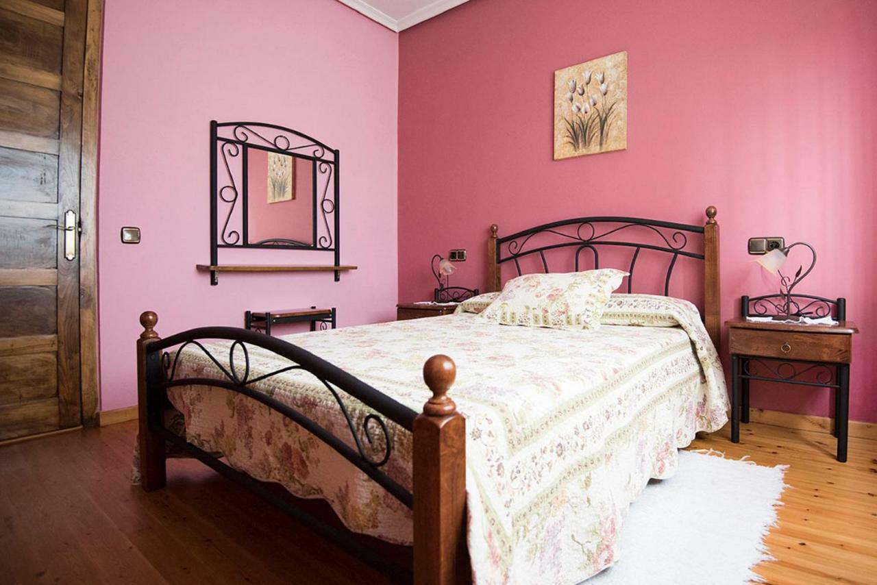 Maria La Carbayeda Guest House ลูอันโก ภายนอก รูปภาพ
