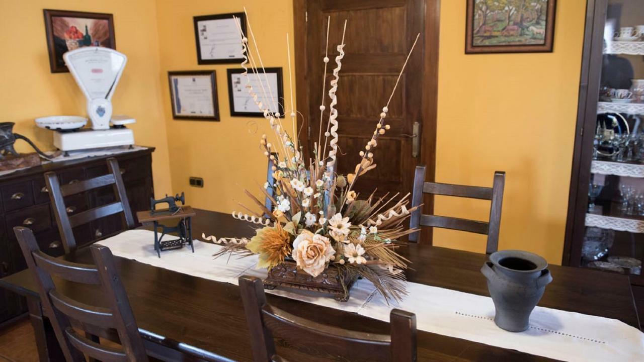 Maria La Carbayeda Guest House ลูอันโก ภายนอก รูปภาพ