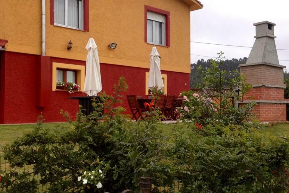 Maria La Carbayeda Guest House ลูอันโก ภายนอก รูปภาพ